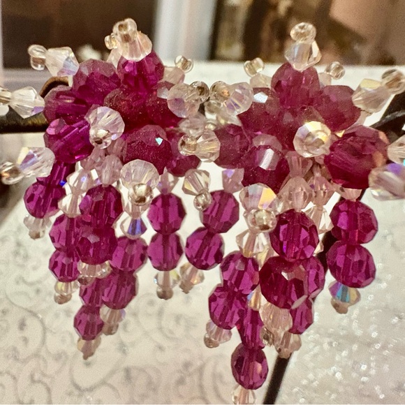 Vintage Raspberry Crystal & Clear Cluster Beauty Sm drop New Earring - Picture 2 of 12